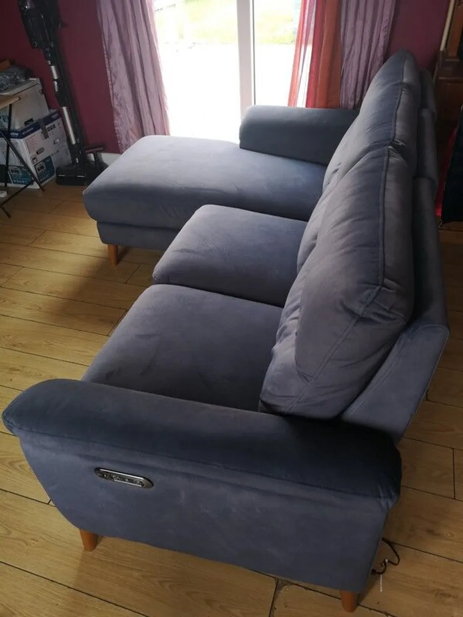 Sofa - Image 3