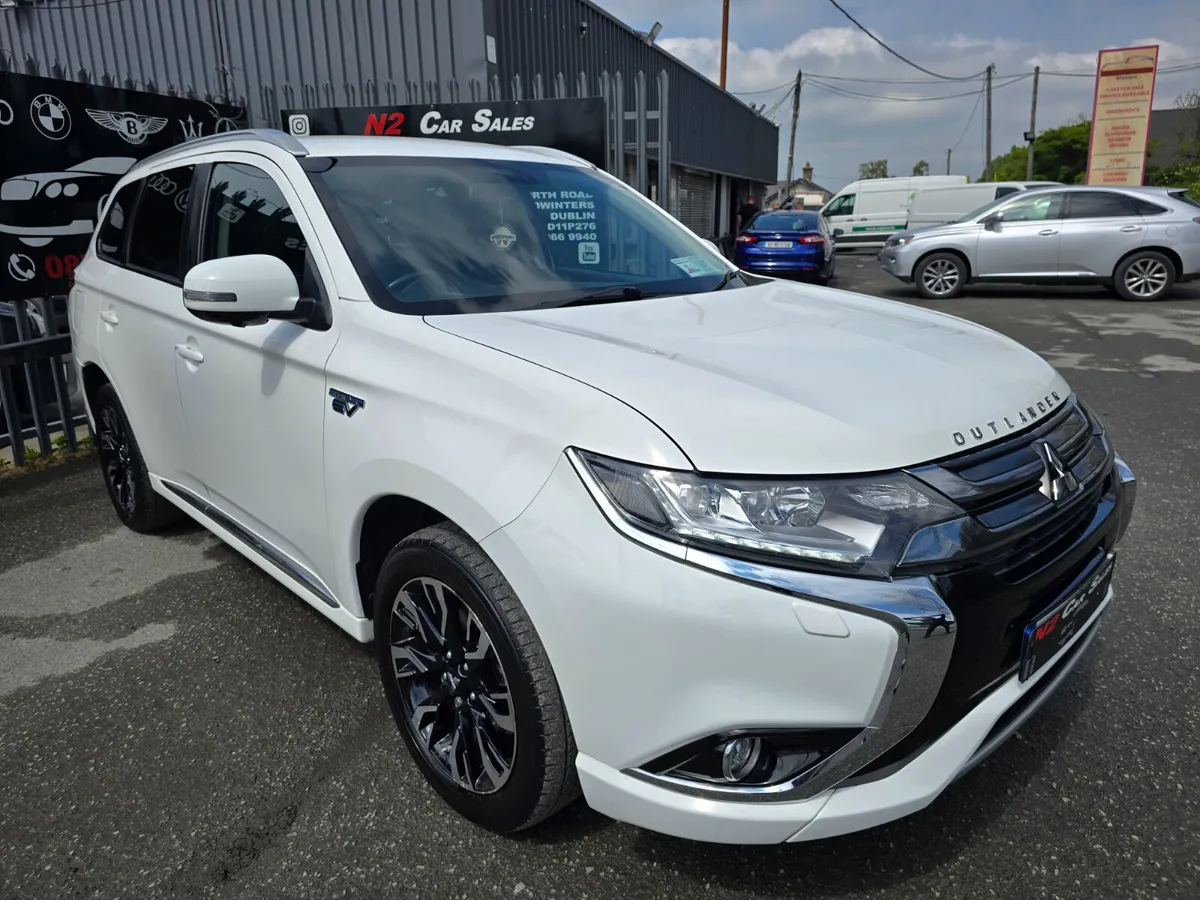 182 Mitsubishi Outlander Plug in Hybrid, LOW MILES - Image 4