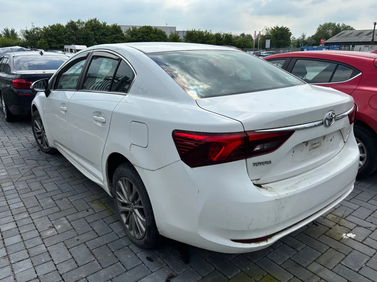 16 Avensis 1.6 D4D Starting 150km - Image 4