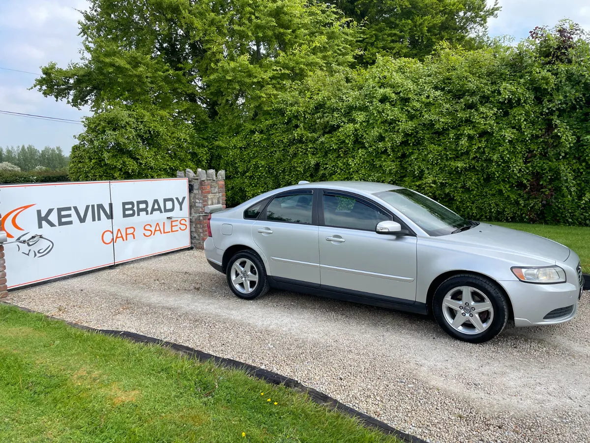 VOLVO S40 1.6 DIESEL SALOON NEW NCT .. - Image 1
