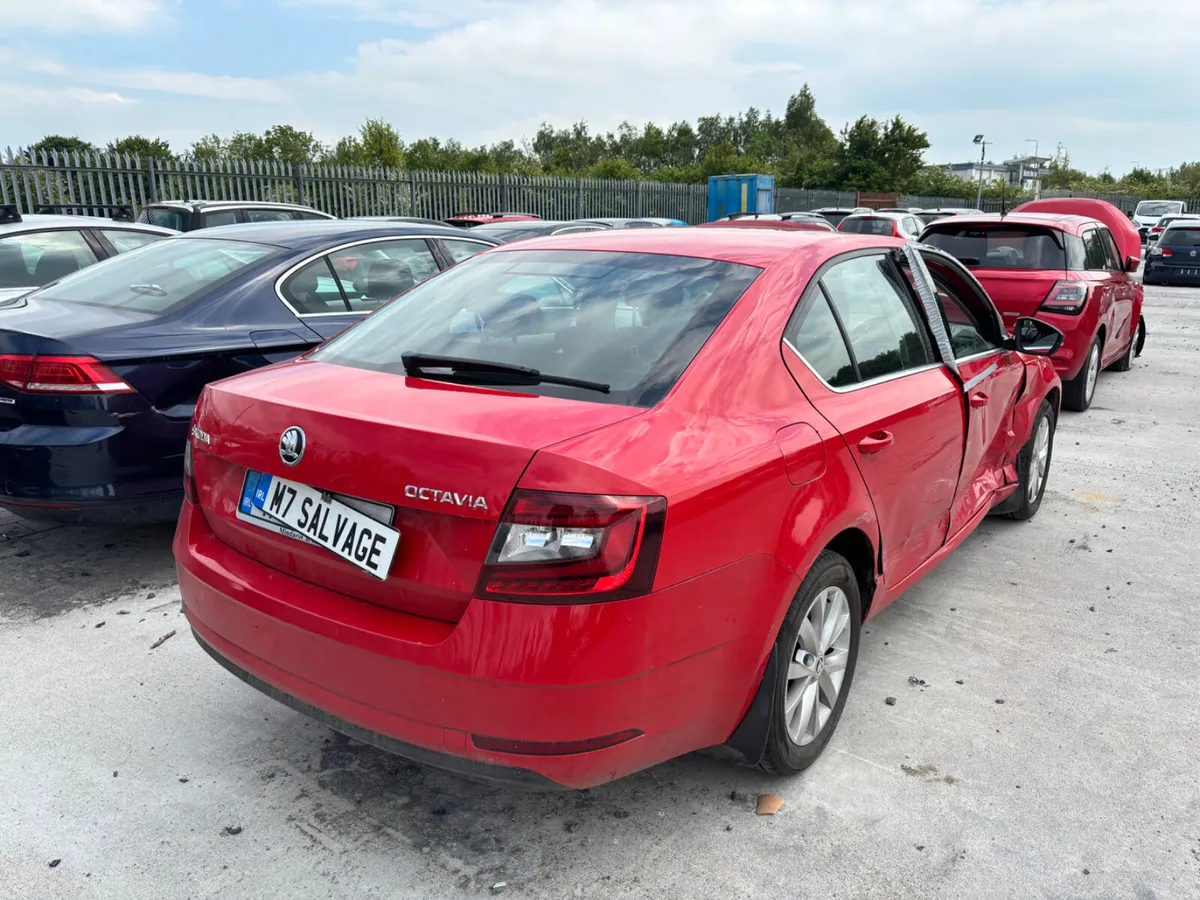 17 Octavia 1.6 Tdi 125k Miles Drives - Image 3