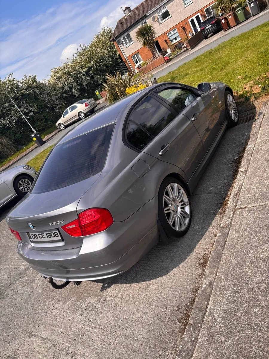 BMW e90 320d - Image 1