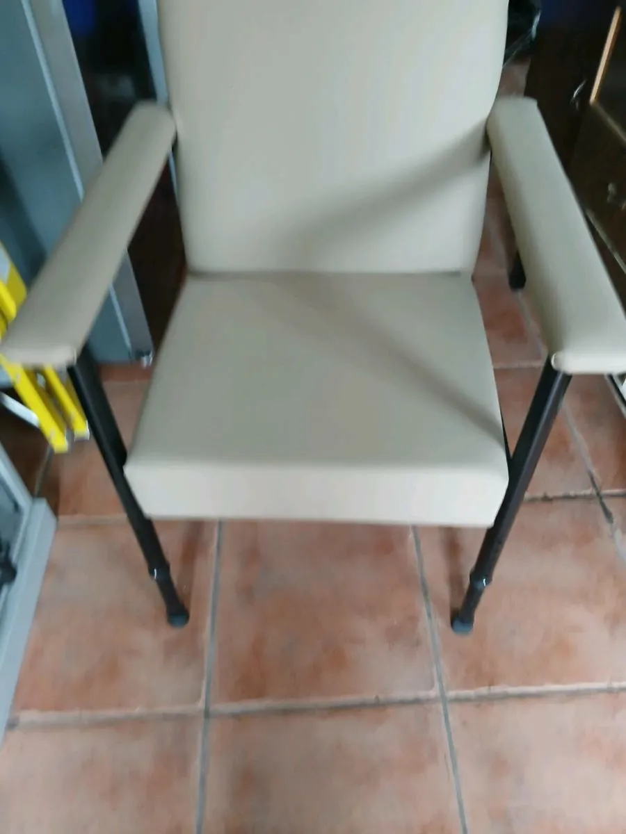 Orthopedic Chair - Image 2