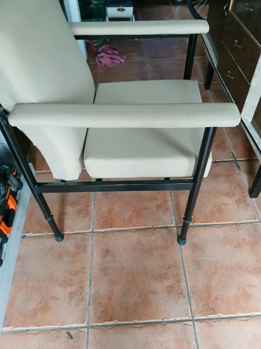 Orthopedic Chair - Image 4