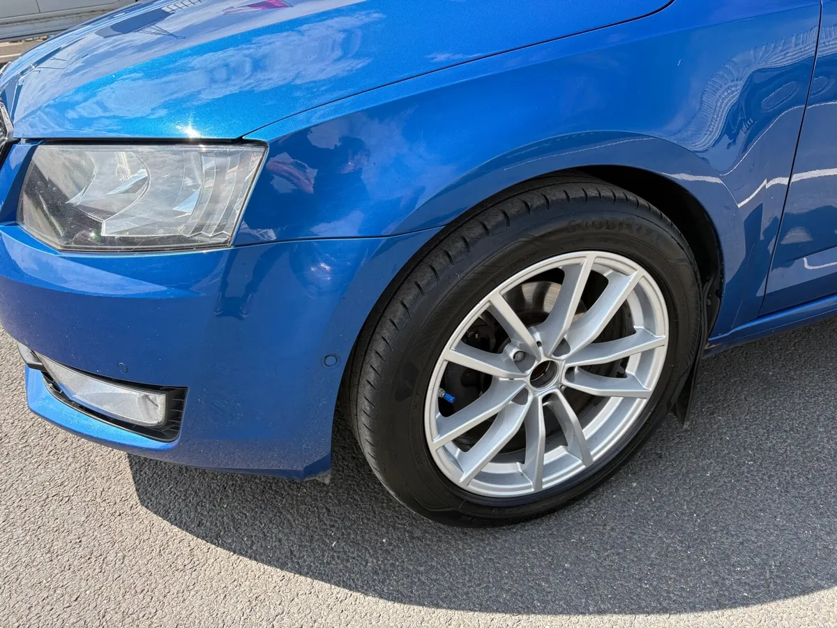 Skoda Octavia 1.6 TDI Ambition 2016 - Image 4