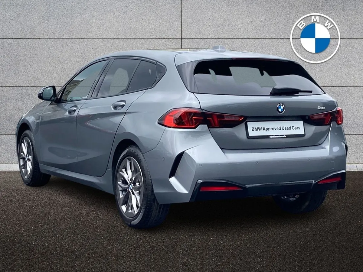 BMW 1 Series 120 Sport - Image 2