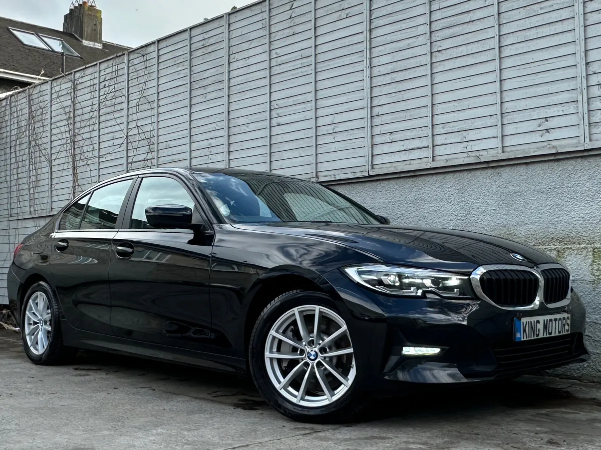 BMW 3-Series 2022 SE PRO PLUS / HUGE SPEC - Image 2