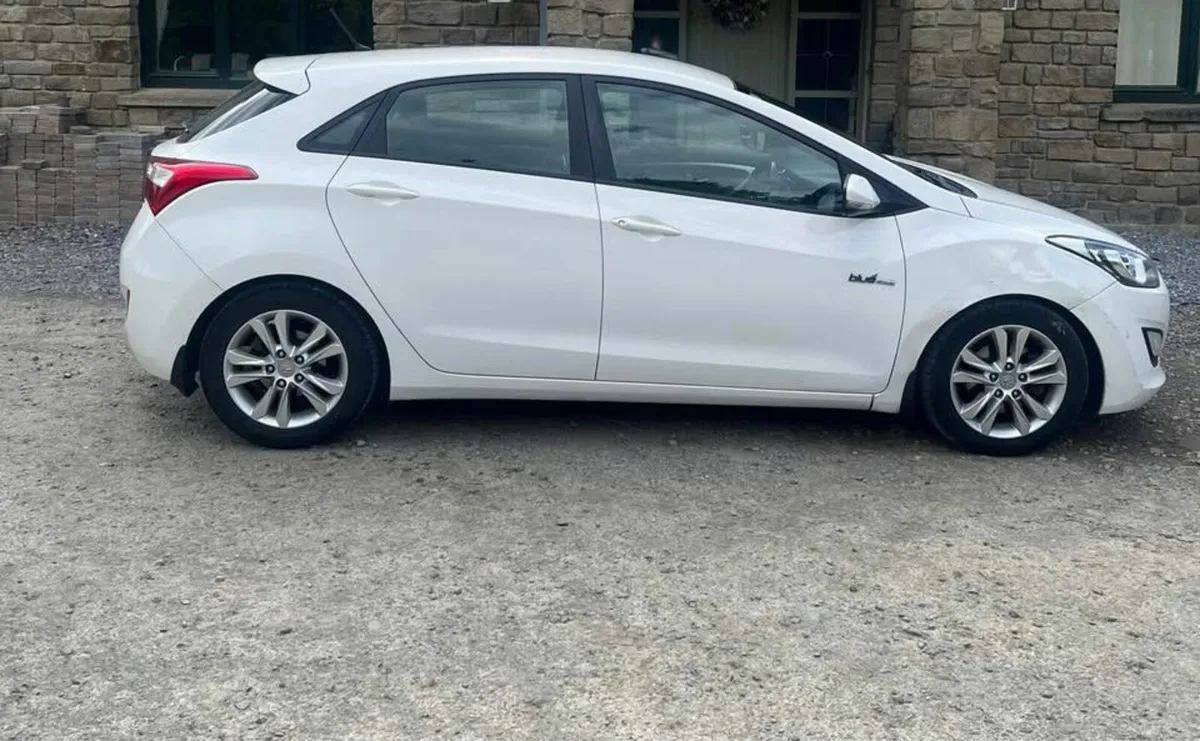 Hyundai i30 2013 - Image 1