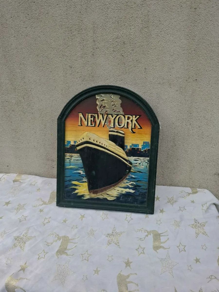 Newyork wood framr - Image 1