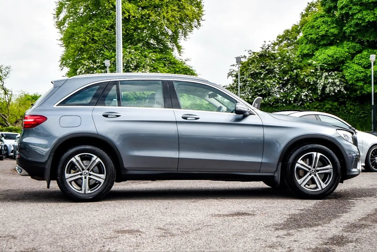 Mercedes-Benz GLC-Class 220d 4matic Auto Low Mile - Image 3