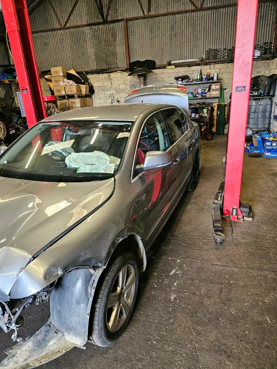 Skoda superb for parts - Image 4