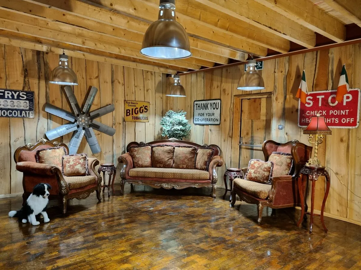 Large Reproduction Suite - Image 2