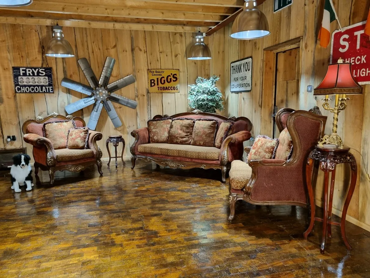 Large Reproduction Suite - Image 4
