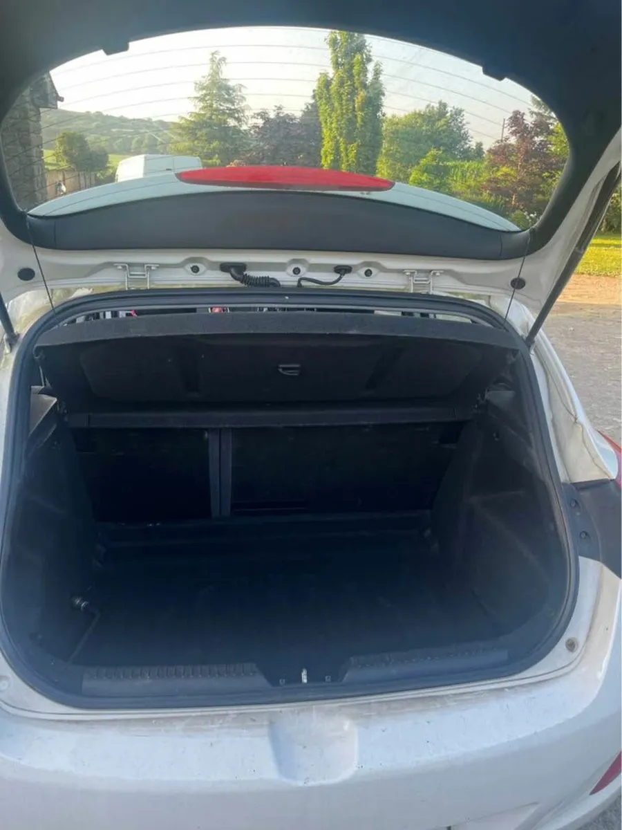 Hyundai i30 2013 - Image 3
