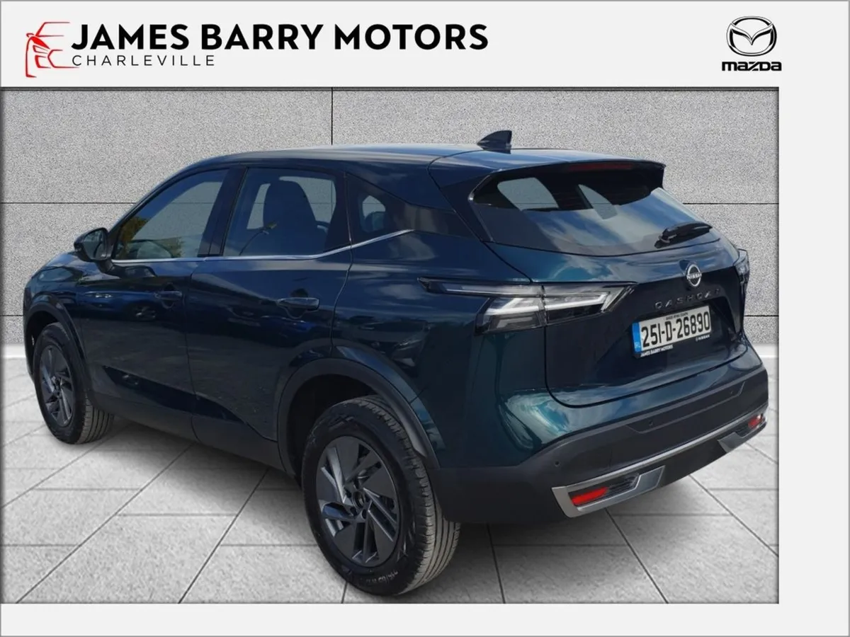 Nissan QASHQAI 1.3 Petrol SV Demo Special - Image 4