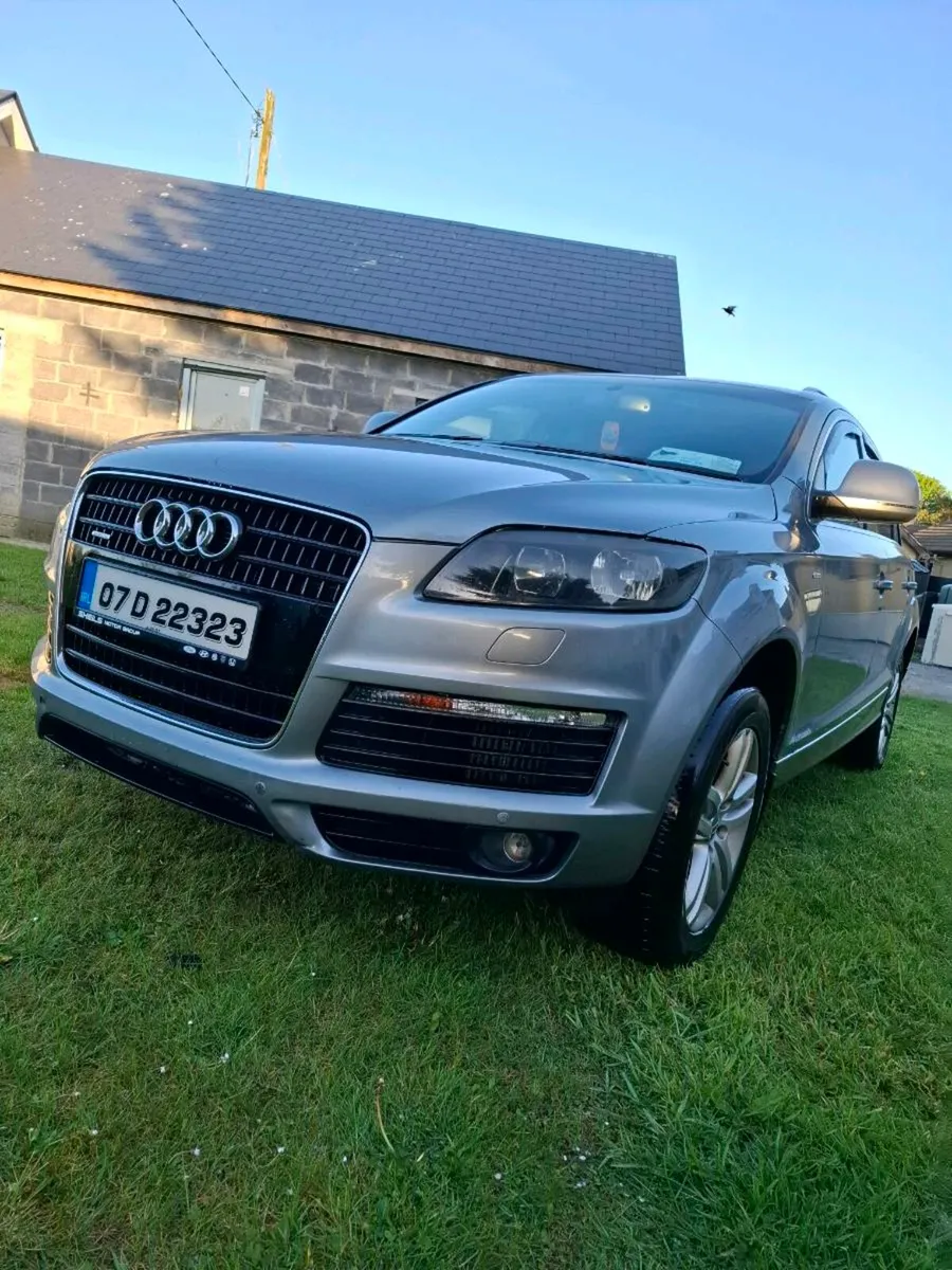 Audi Q7 crewcab 2007 - Image 2
