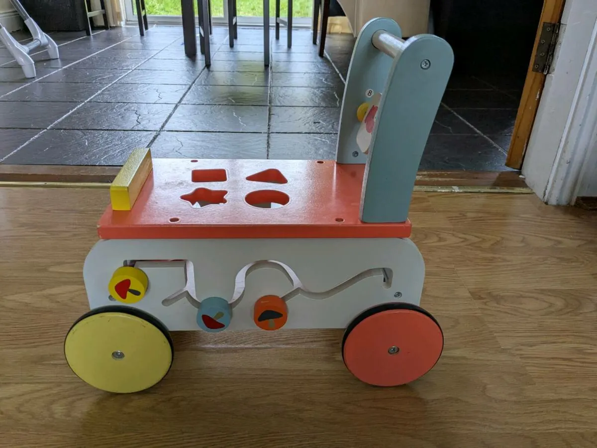 Baby walker - Image 2