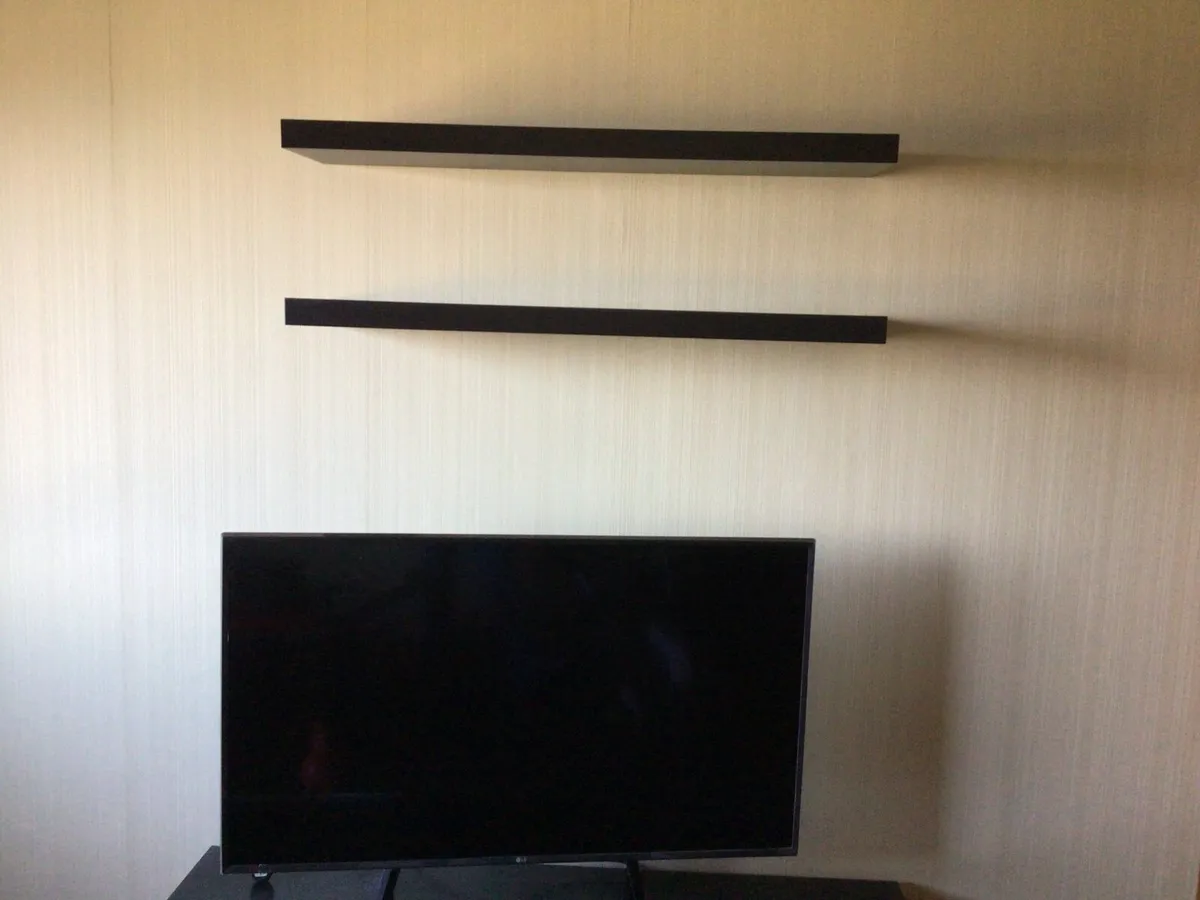 TV stand & shelving - Image 2