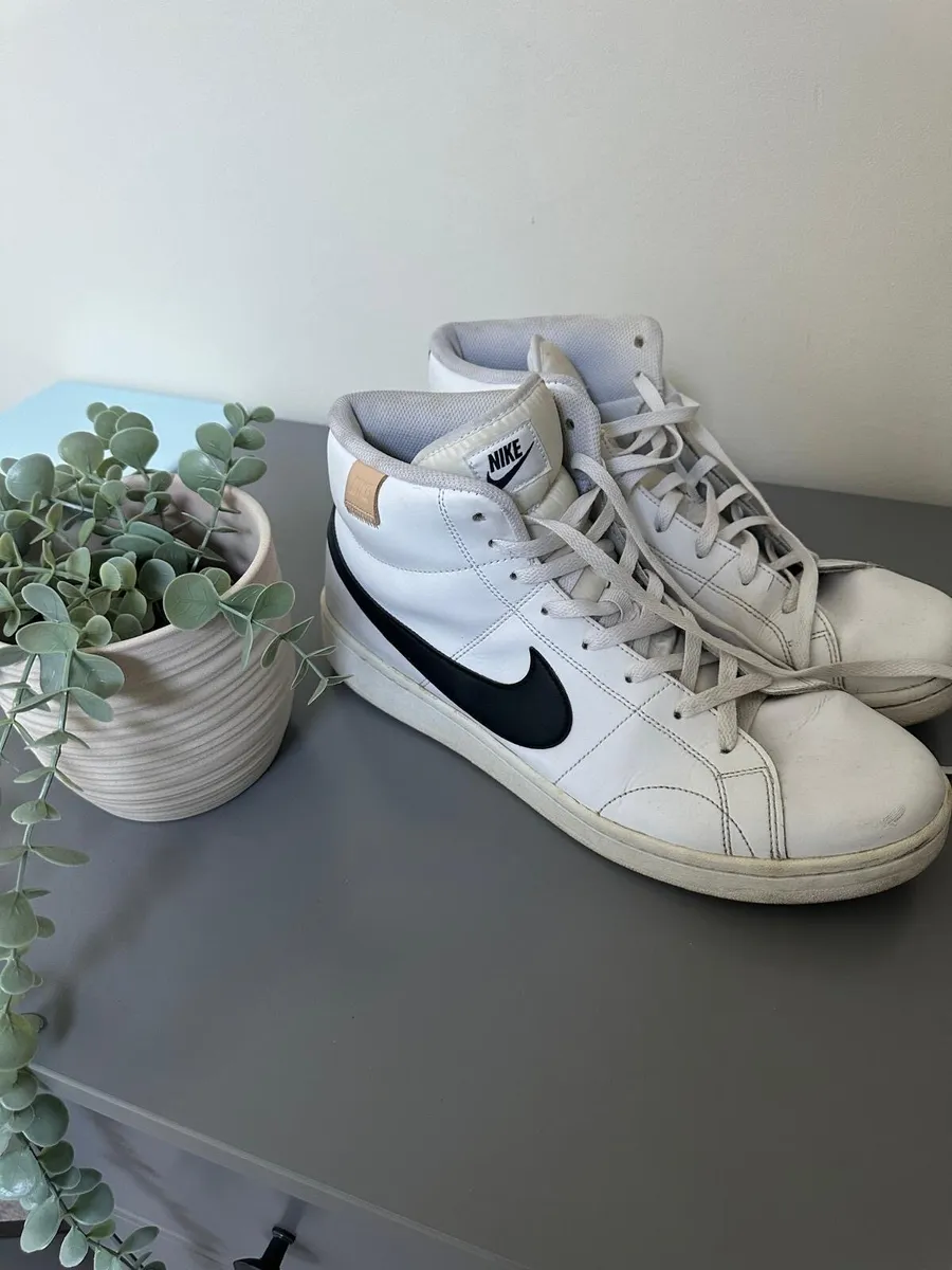 Nike Court Royale 2 - Image 2