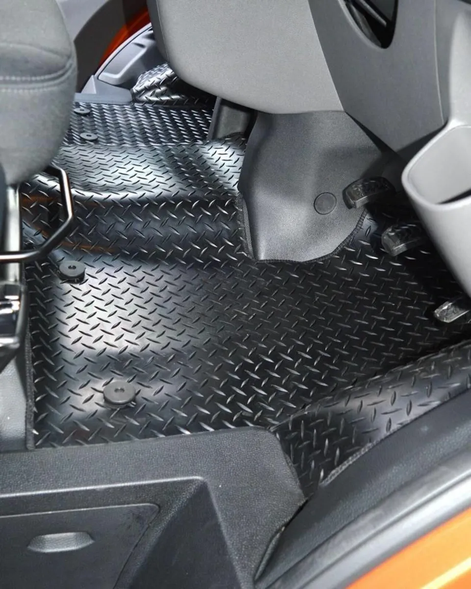 Ford Transit Custom Tailored Heavy Duty Rubber Mat - Image 1