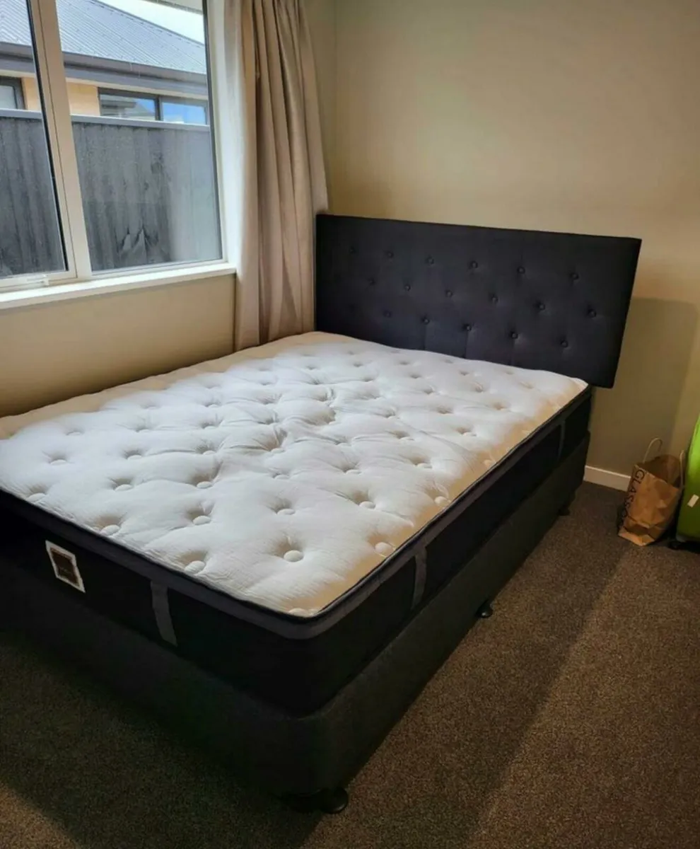 ⚡️KING DIVAN BEDS WITH MATTRESSES⚡️ - Image 3