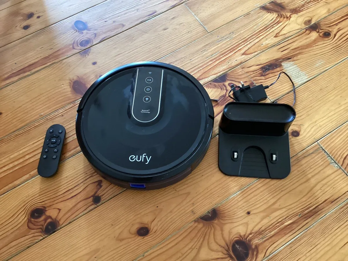 Eufy RoboVac 35c cordless hoover - Image 2