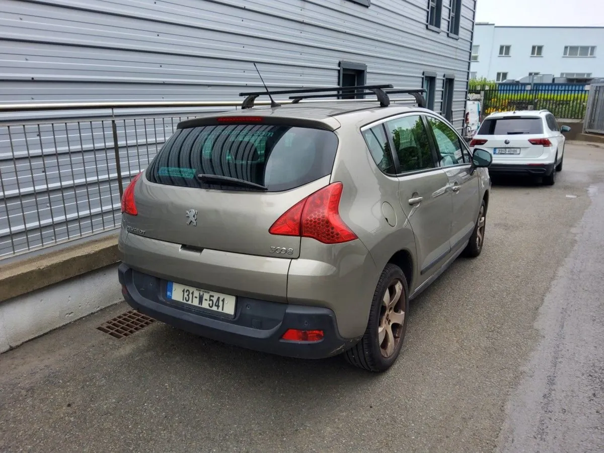 Peugeot 3008 1.6 HDI 115 bhp Active - Image 3