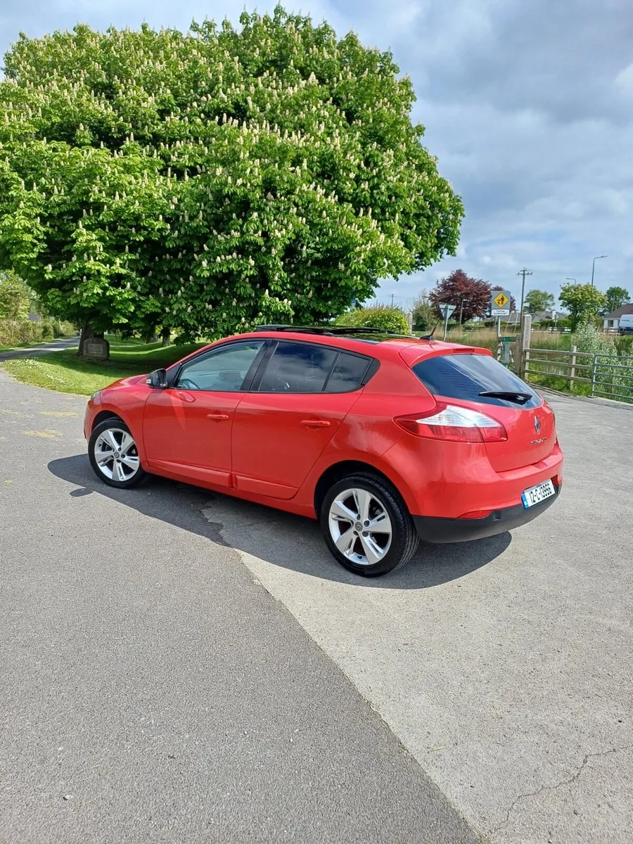 Renault megane 1.5 diesel dynamique tom tom - Image 4