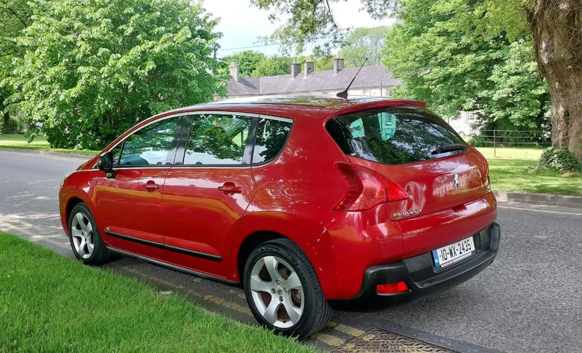 Car - Image 2