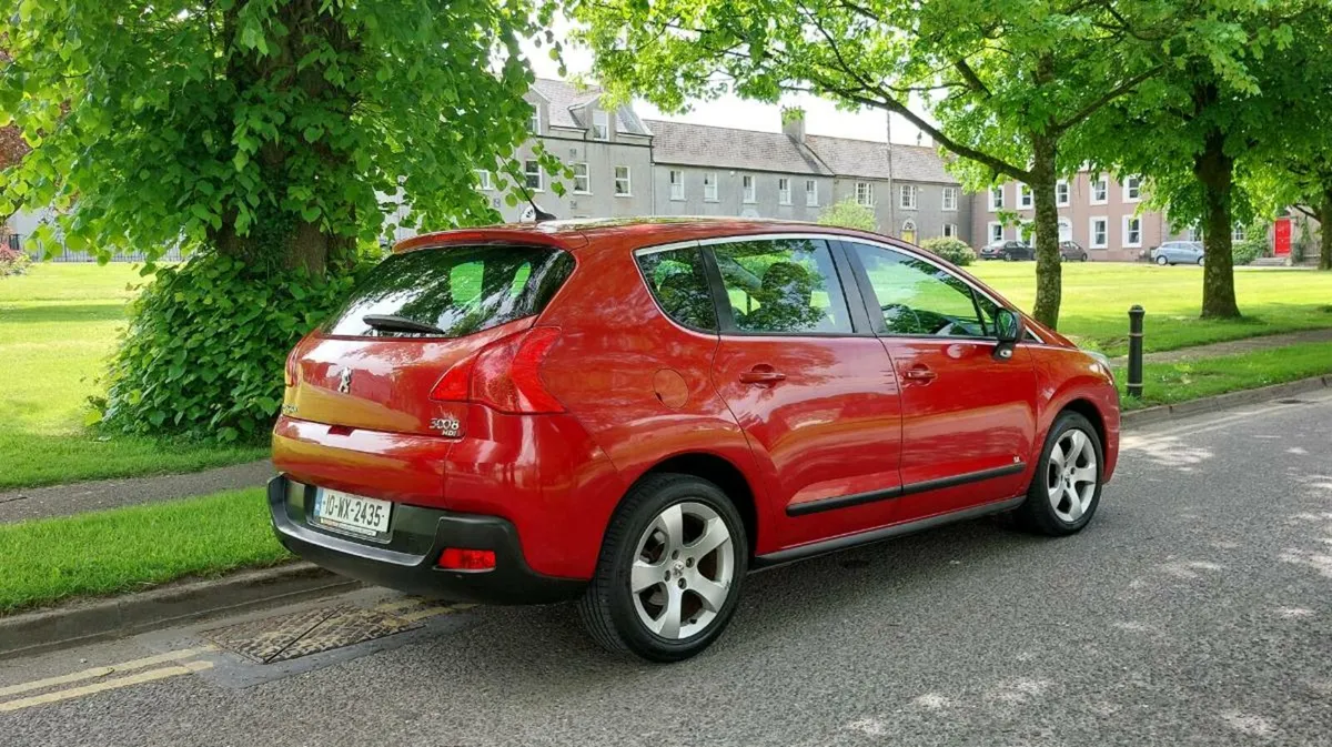 Car - Image 4