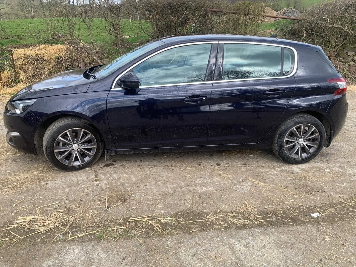 2016 Peugeot 308 Allure - Image 2
