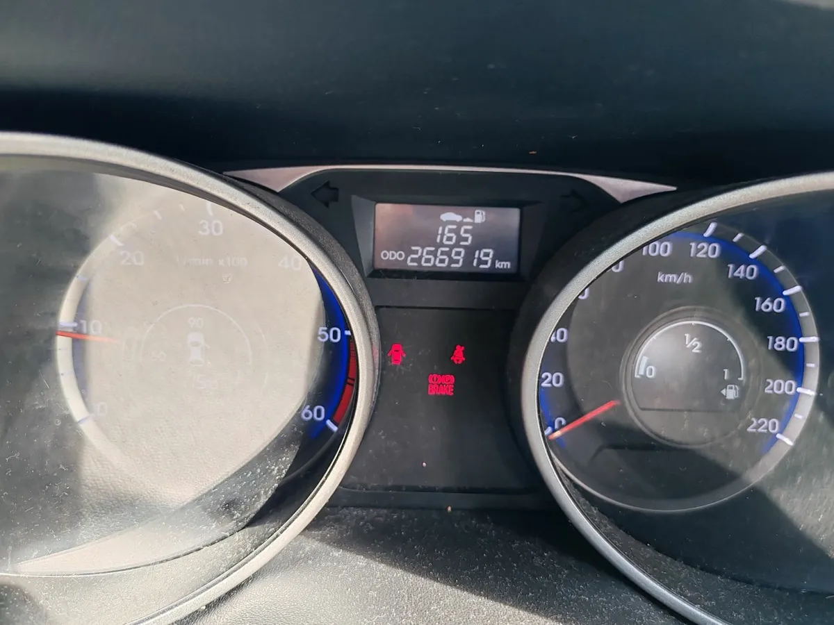 Hyundai ix35 2012 - Image 2
