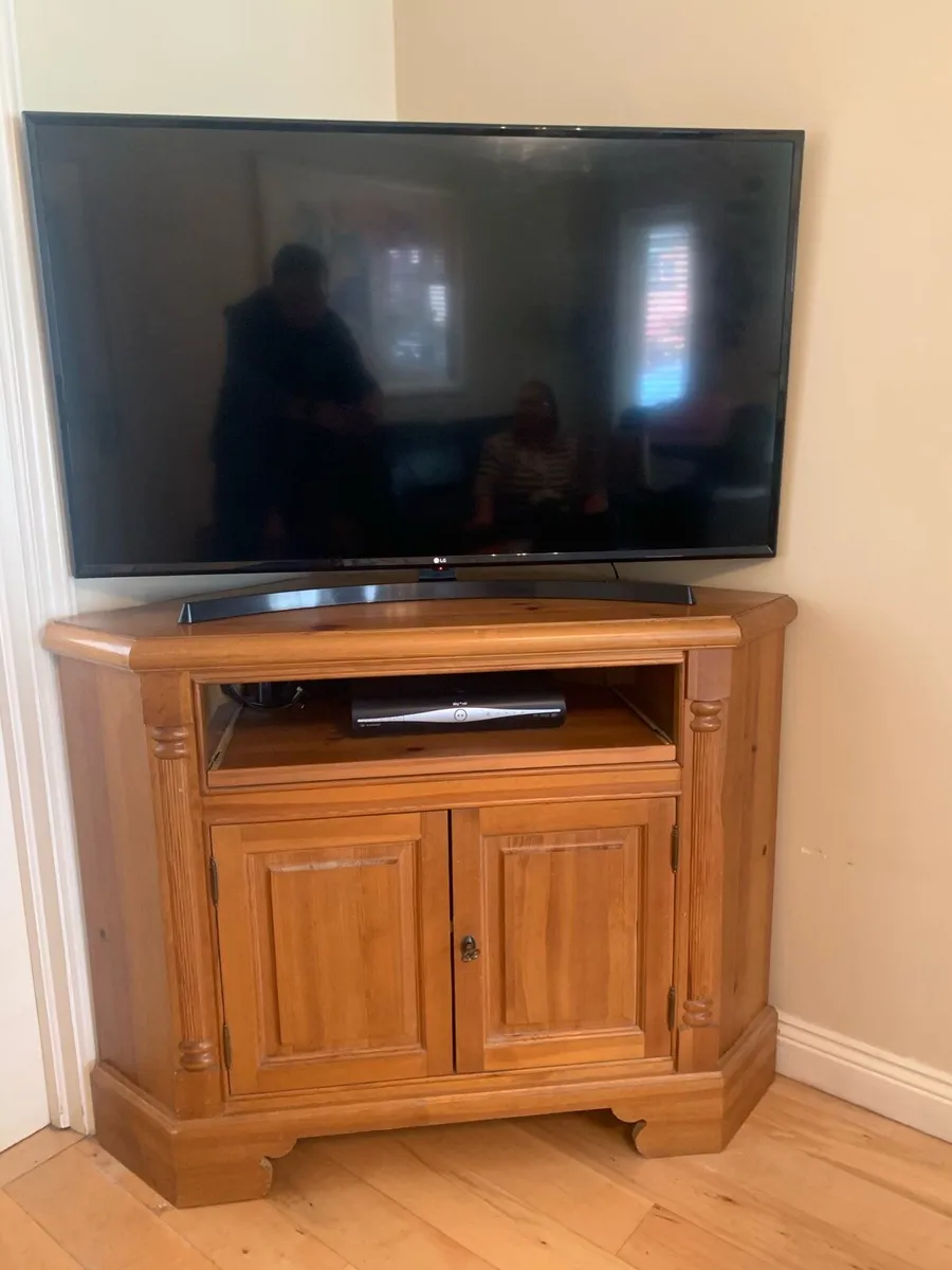 Solid Pine Corner TV unit  FREE - Image 3