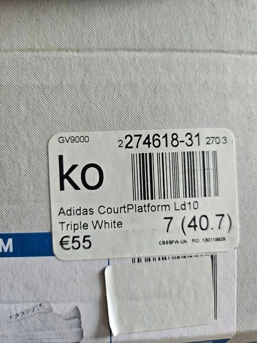 Adidas Skateboard Shoe Brand New - Image 4