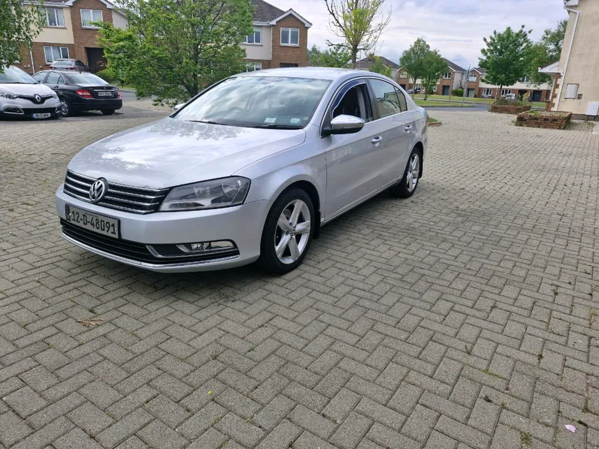 12 VW PASSAT 2.0 TDI 140BHP - Image 4