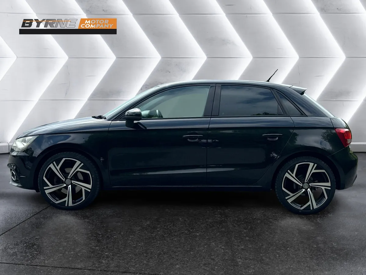 AUDI A1 1.4 TFSI AUTO, 2012 - Image 2