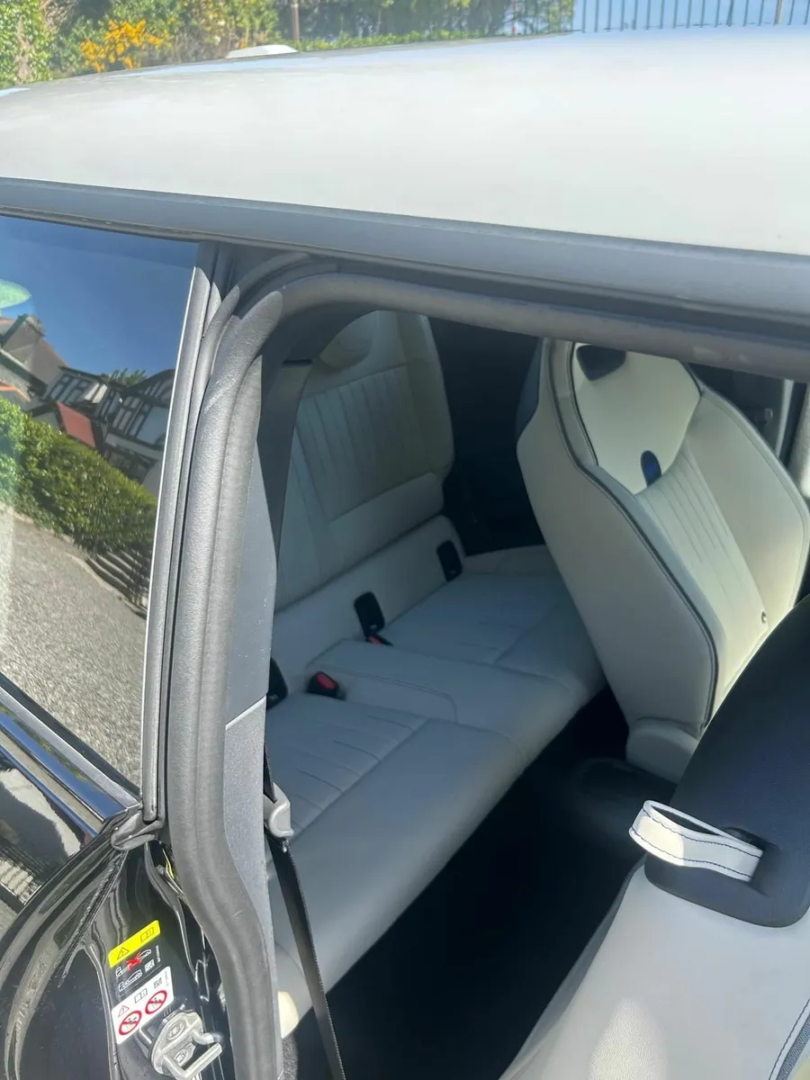 Mini Cooper SE 2025 - Image 2