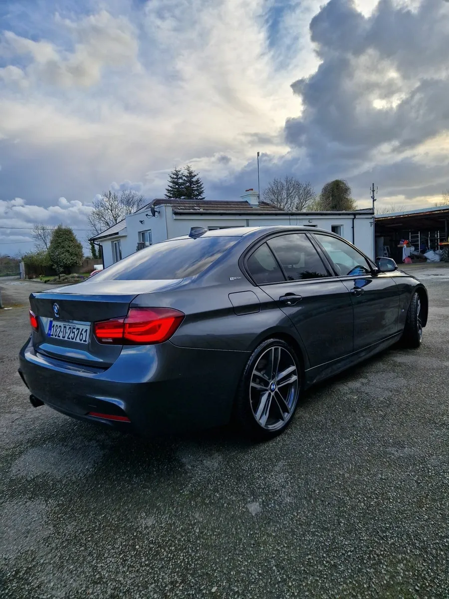 BMW 2018 (182) 330e M Sport Shadow Edition - Image 2