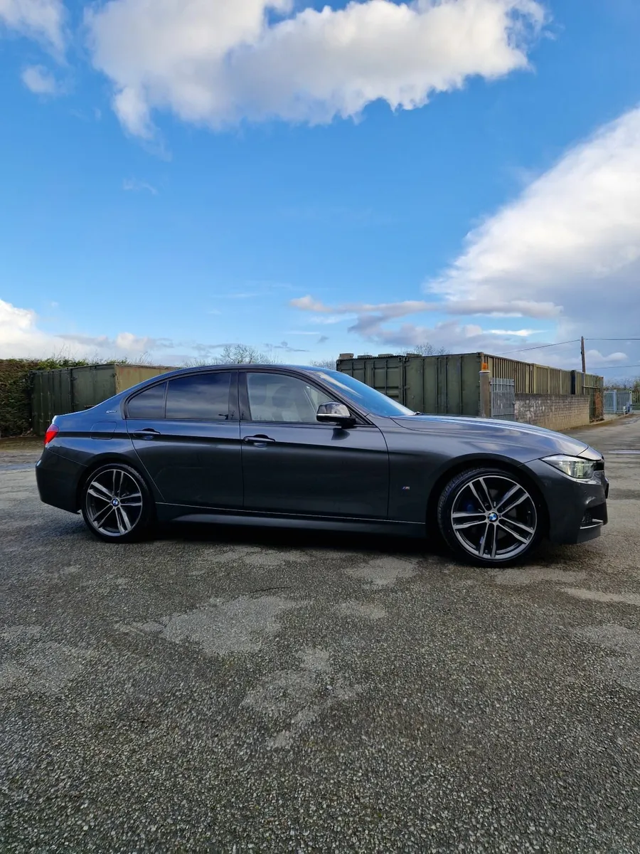 BMW 2018 (182) 330e M Sport Shadow Edition - Image 3