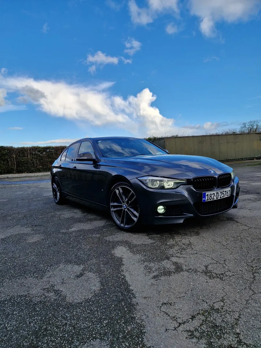 BMW 2018 (182) 330e M Sport Shadow Edition - Image 4