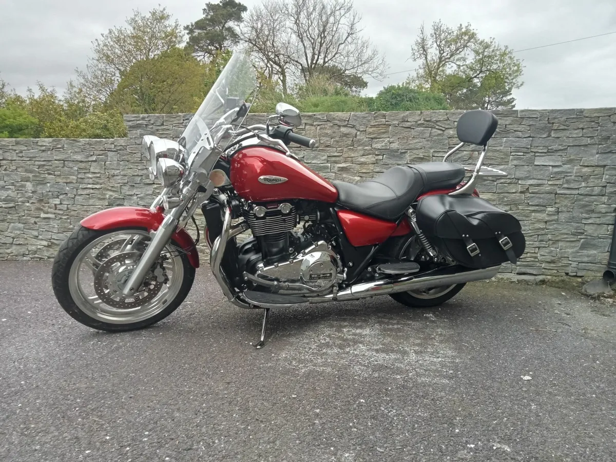 Triumph Thunderbird LT 1700 2010 - Image 1