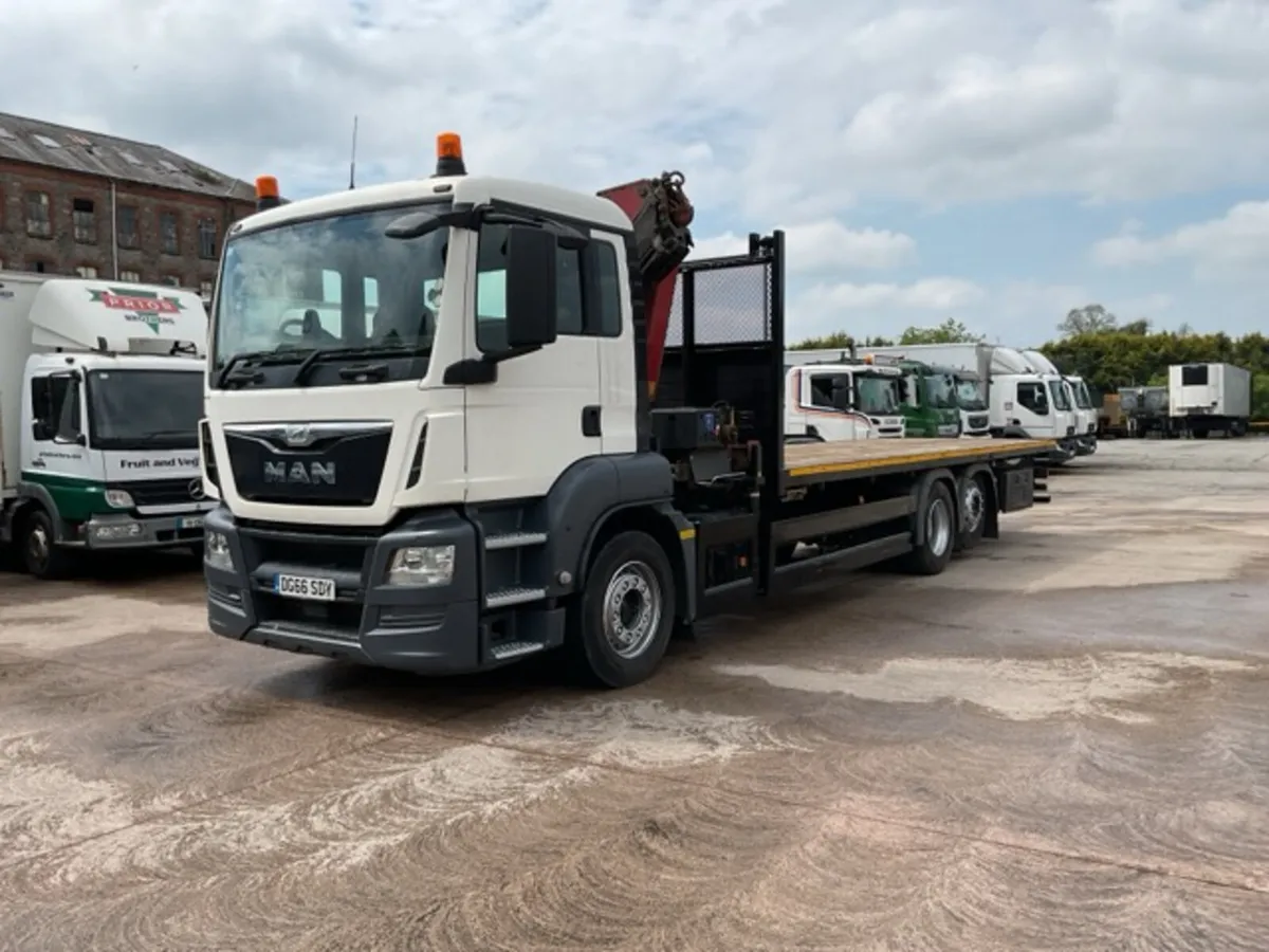 2016 MAN TGS26.320 6x2 Flatbed - Image 3