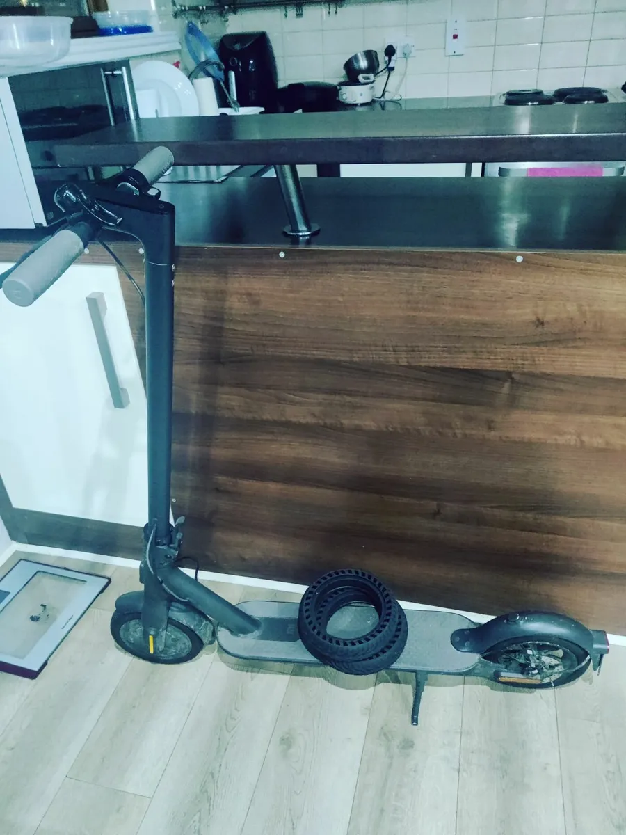 Mi scooter with 2 solid tyres for 170 euro - Image 1