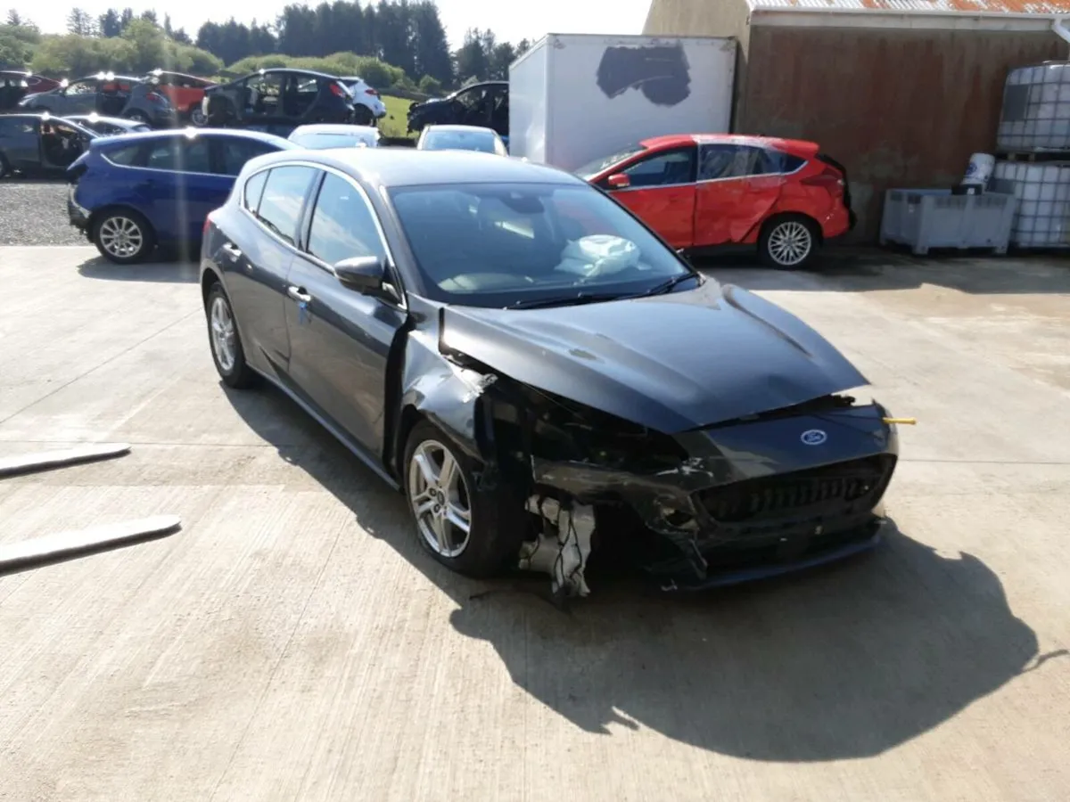 2019 ford focus for breaking - Image 1
