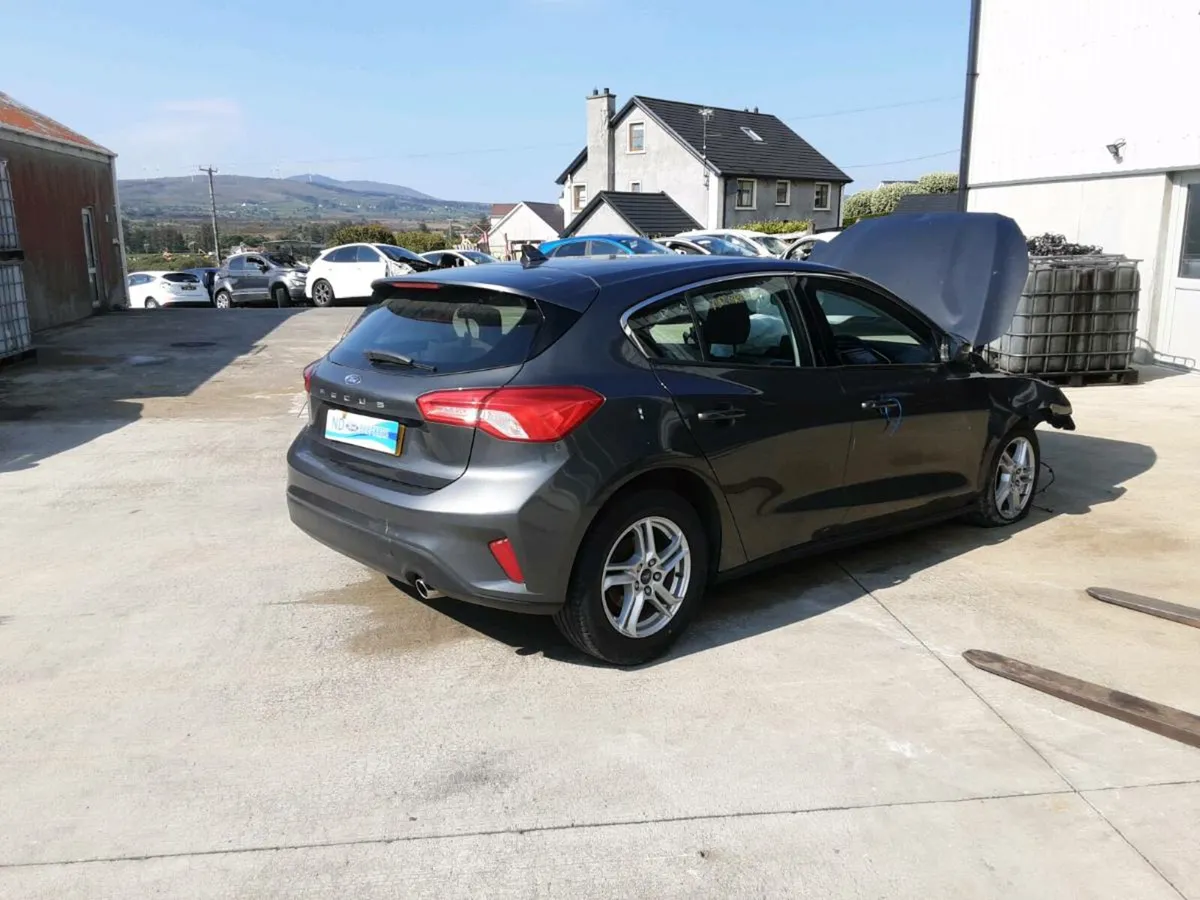 2019 ford focus for breaking - Image 2