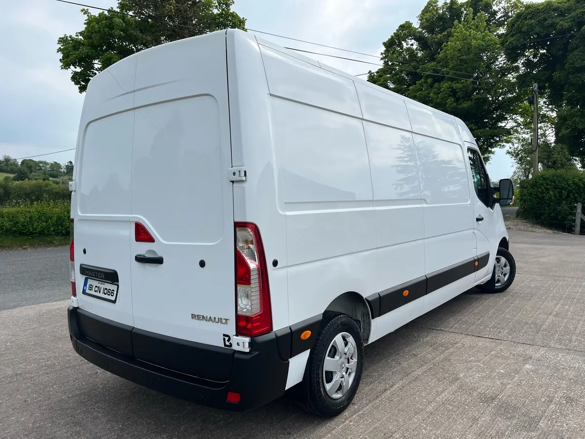 Renault Master - Image 3