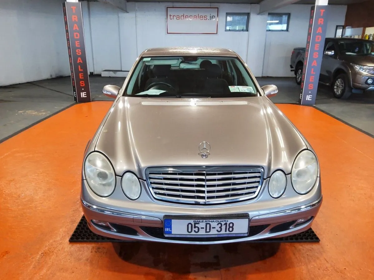 Mercedes-Benz E-Class 200 K Classic A/T - Image 1