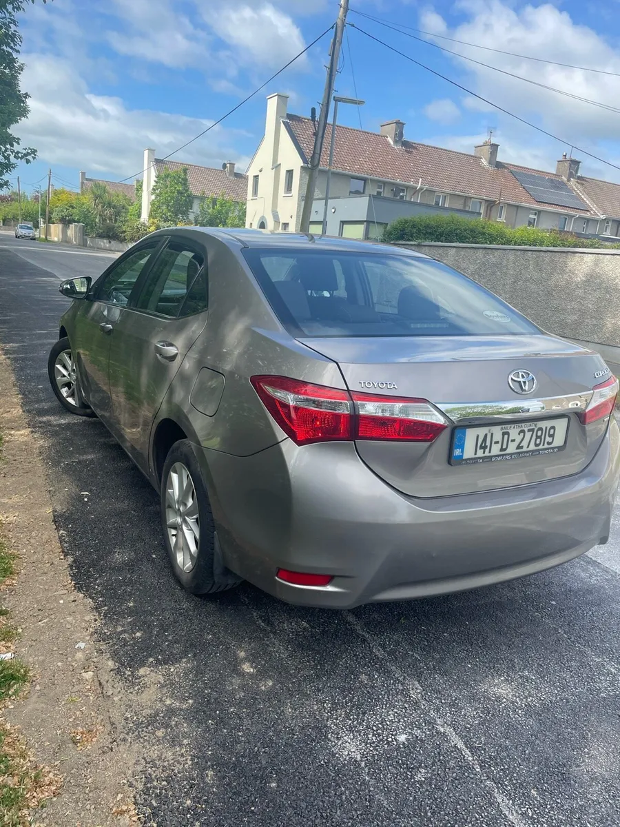 Toyota Corrolla - Image 4