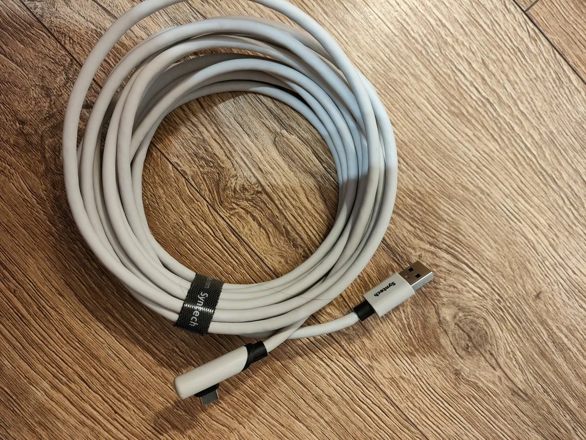 Oculus Meta Quest 2 128GB + Link Cable 5M - Image 3