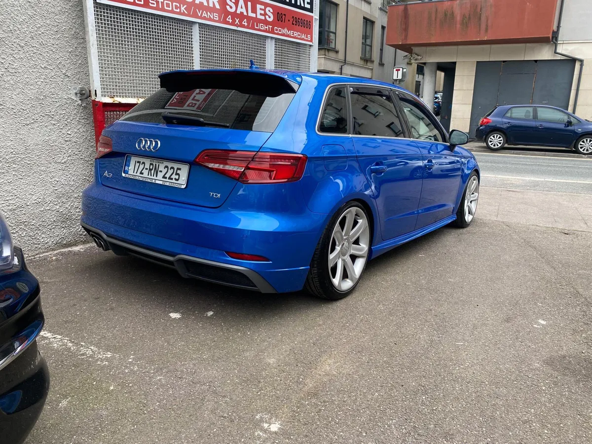 Audi A3 2017 - Image 2